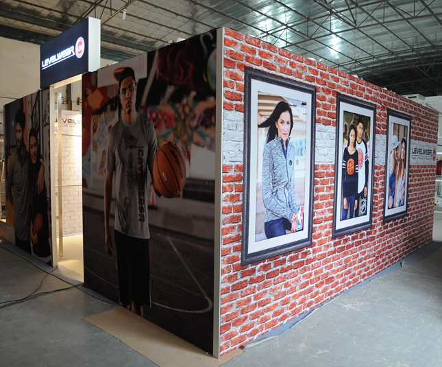 全新設(shè)計(jì)的鋁展臺時尚展示博覽展示臺